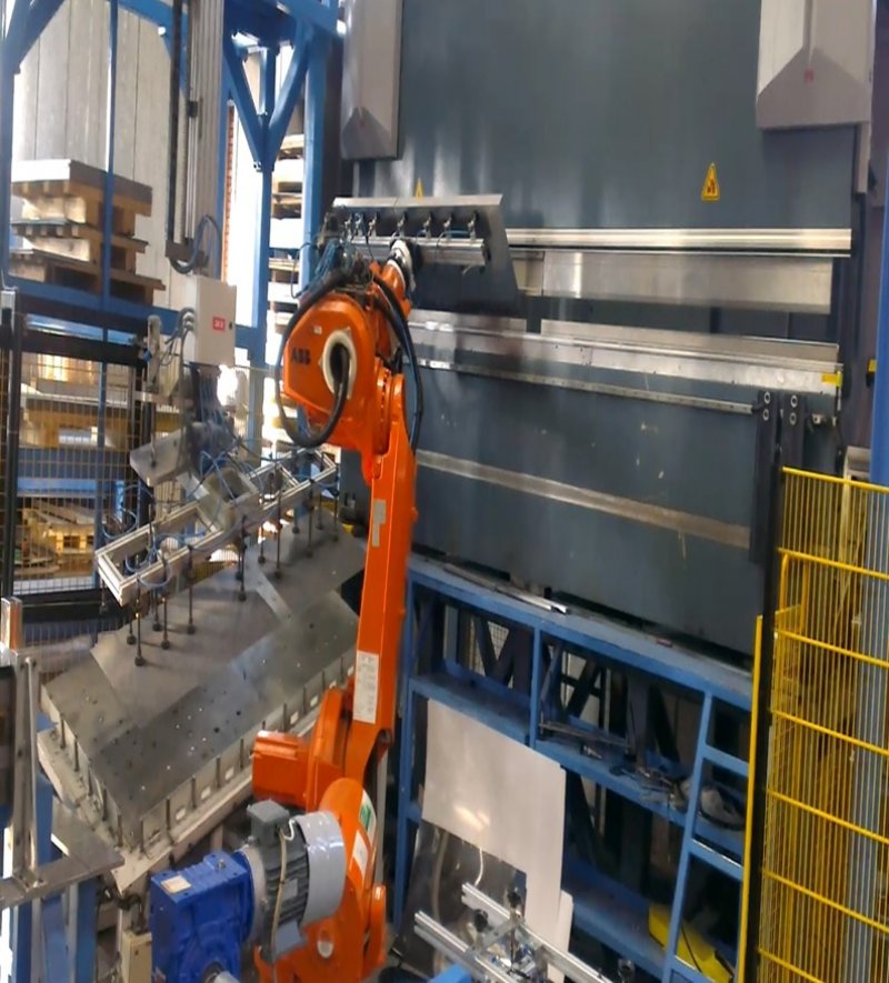 Robotlu Abkant Sac Büküm Uygulaması